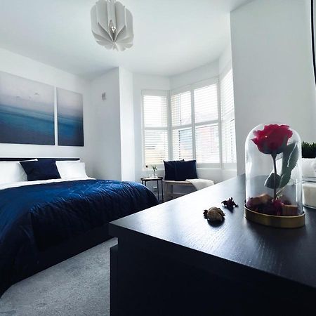 Appartamento Stylish 3 Bed Flat With Garden Londra Esterno foto